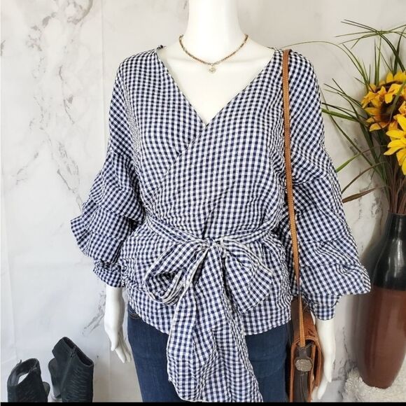 NWT! LF Qed London statement sleeve wrap top - Picture 6 of 10